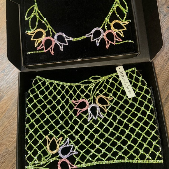 Tulip grip rhinestone set - Picture 3 of 3